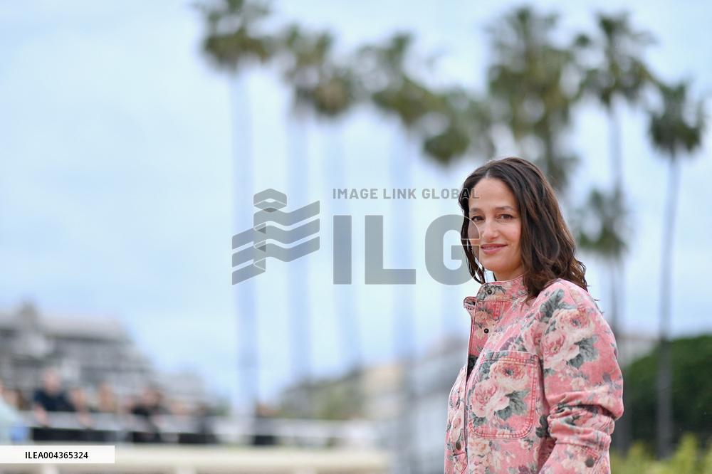 8th Canneseries - Ma Femme Est Une Espionne Photocall