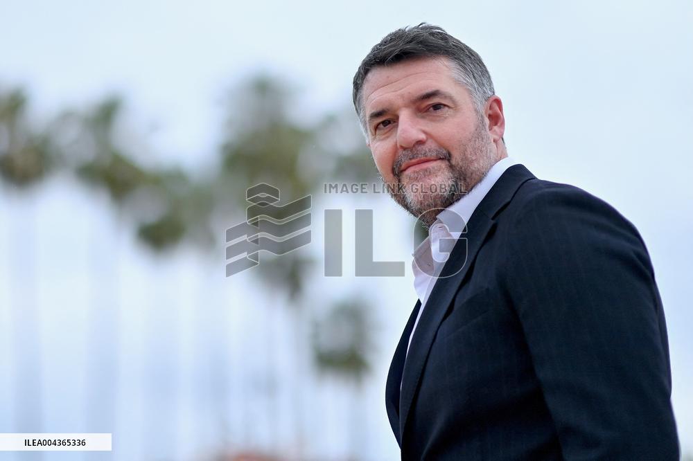 8th Canneseries - Ma Femme Est Une Espionne Photocall