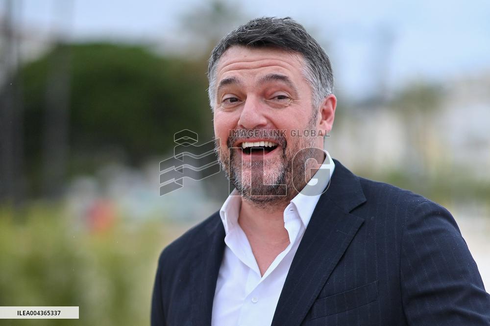 8th Canneseries - Ma Femme Est Une Espionne Photocall