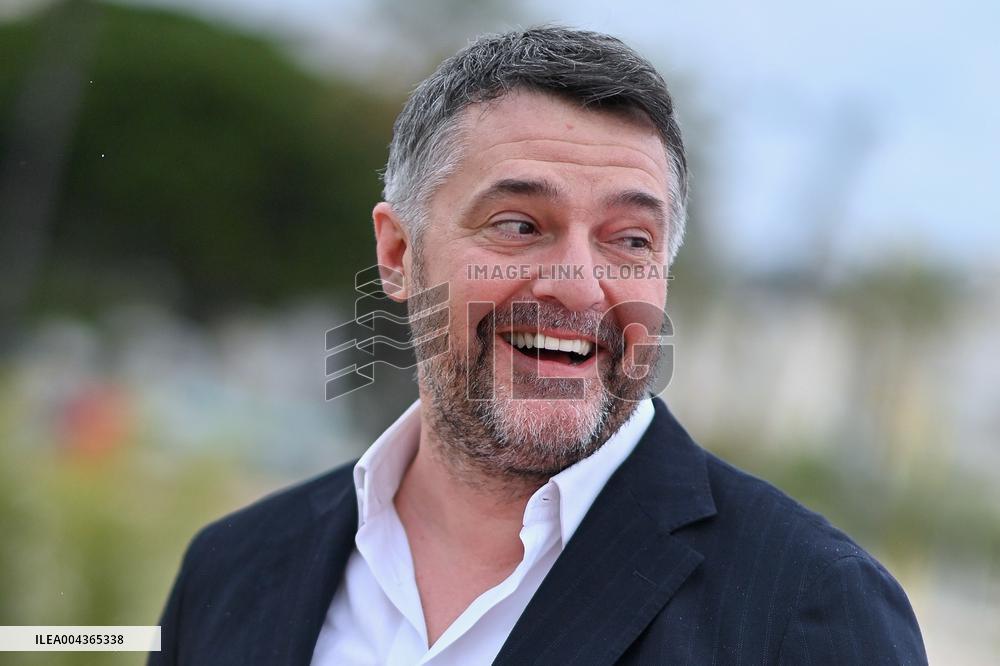 8th Canneseries - Ma Femme Est Une Espionne Photocall