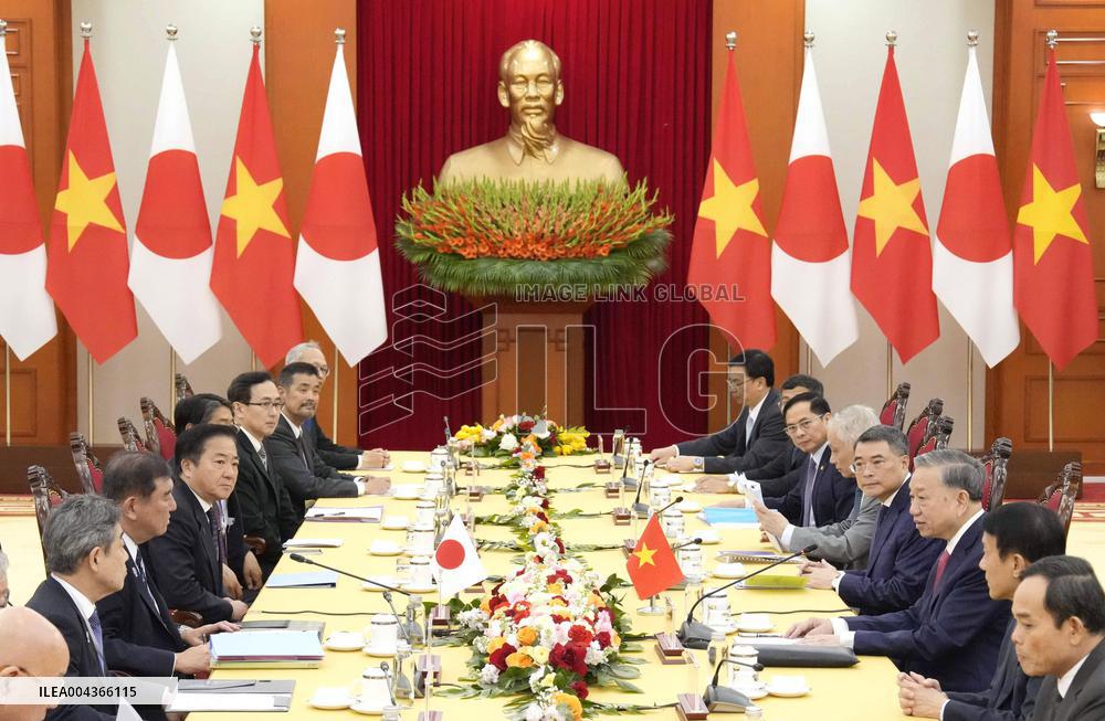 Japan-Vietnam talks in Hanoi