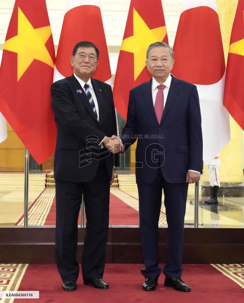 Japan-Vietnam talks in Hanoi