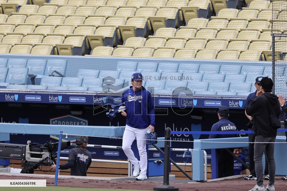 Baseball:Yoshinobu Yamamoto