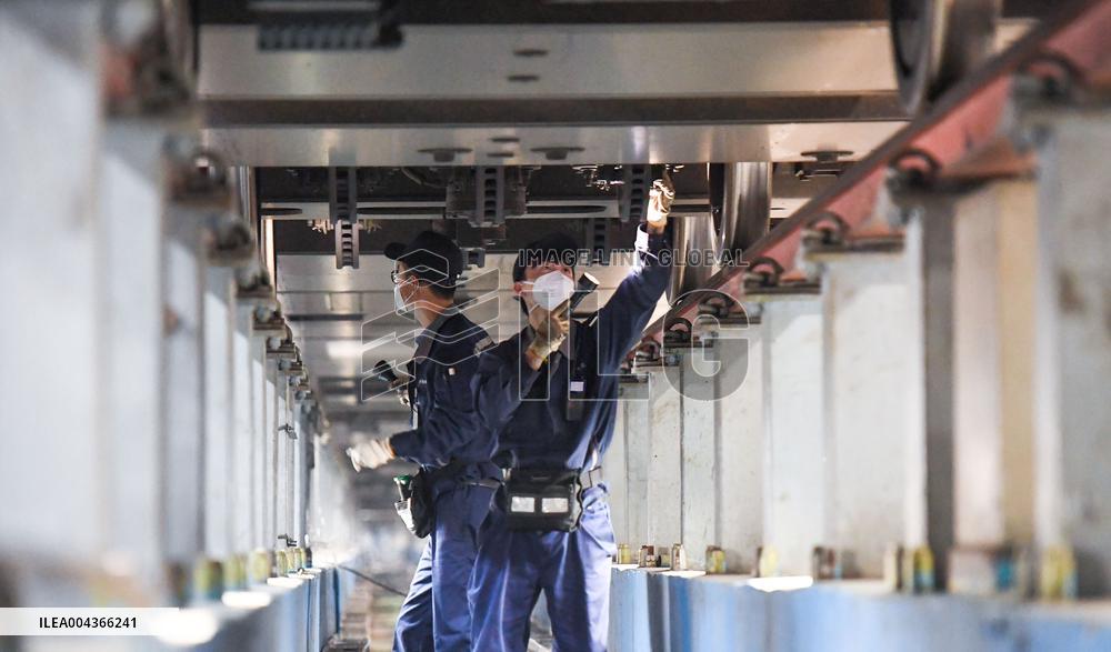 High-speed EMU Train Maintenance in Nanjing