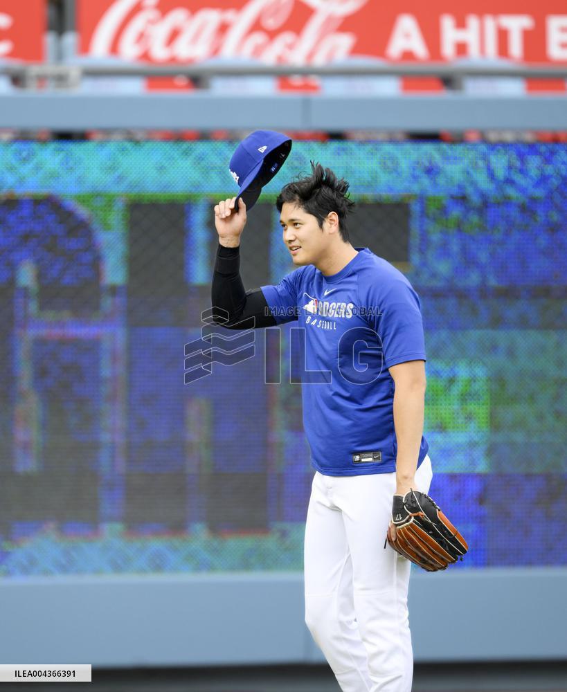 Baseball: Pirates vs. Dodgers