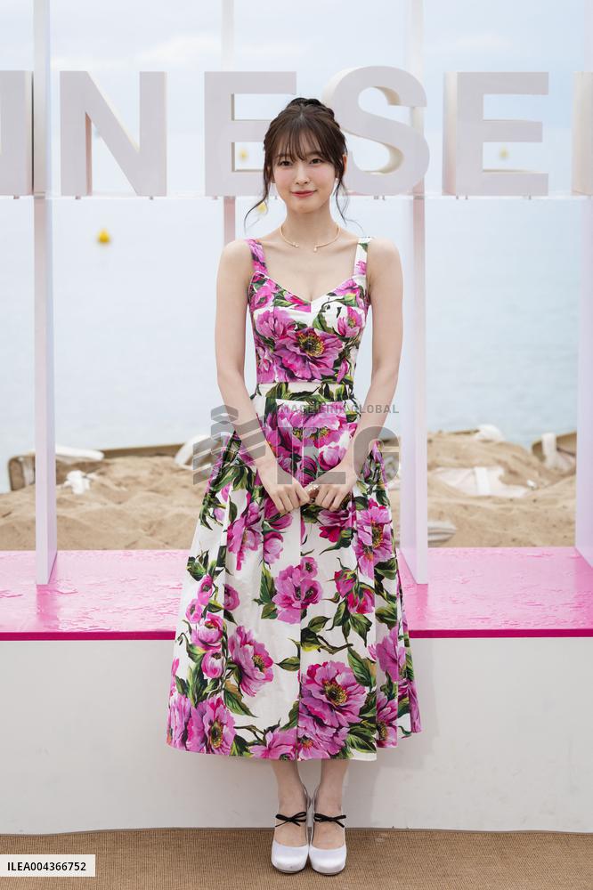 8th Canneseries - S Line Photocall