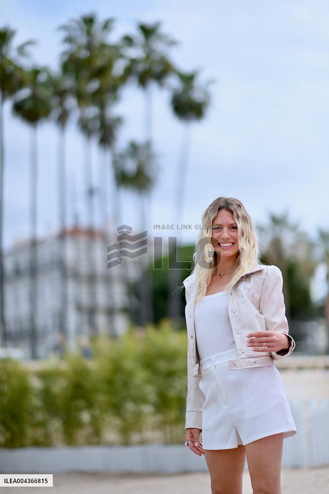 8th Canneseries - Un Si Grand Soleil Photocall