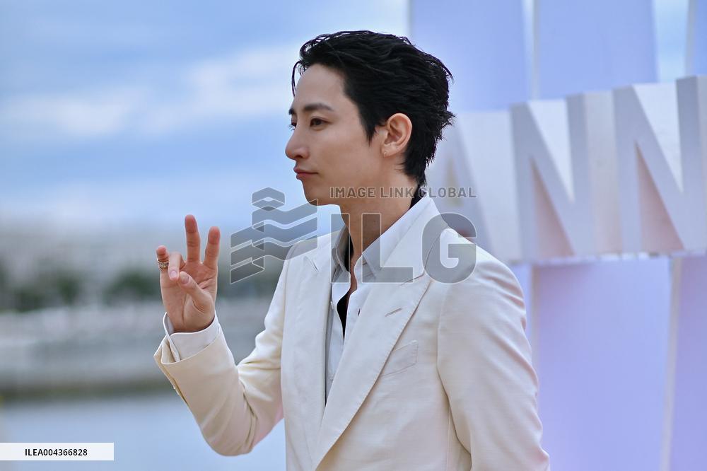 8th Canneseries - S Line Photocall