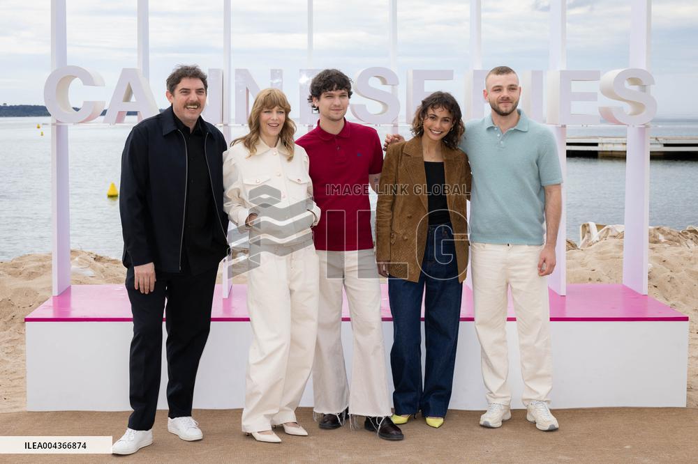 8th Canneseries - Malditos Photocall