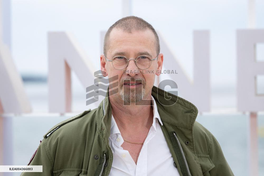 8th Canneseries - Malditos Photocall