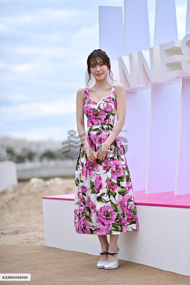 8th Canneseries - S Line Photocall