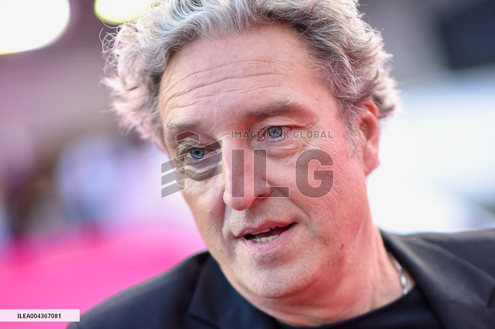 8th Canneseries - Pink Carpet