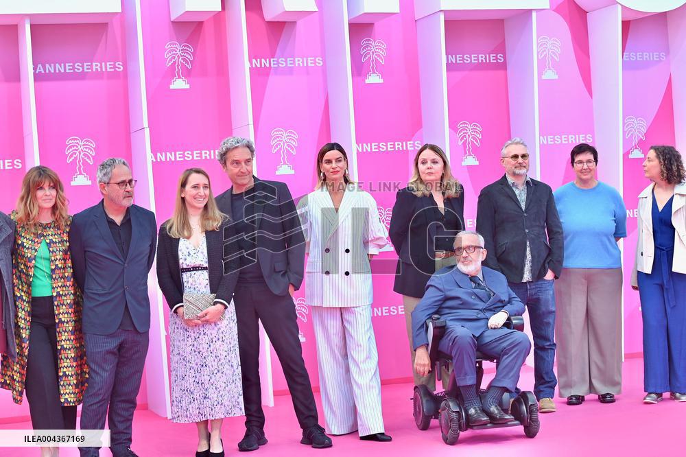 8th Canneseries - Pink Carpet