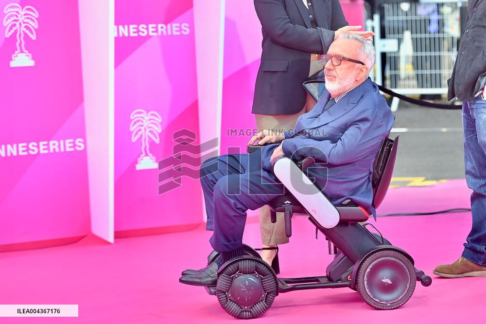 8th Canneseries - Pink Carpet