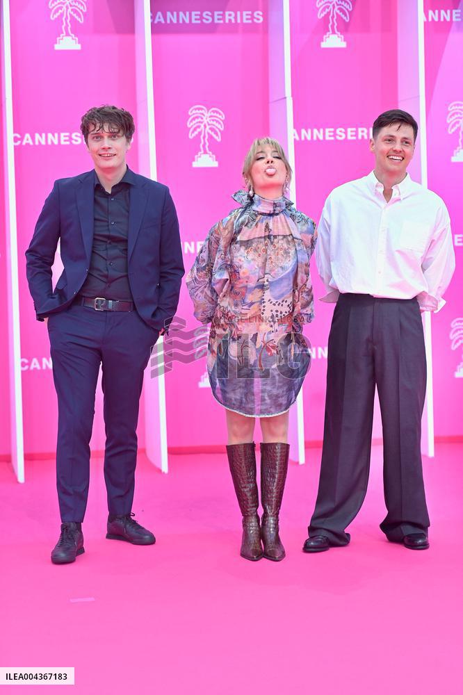 8th Canneseries - Pink Carpet