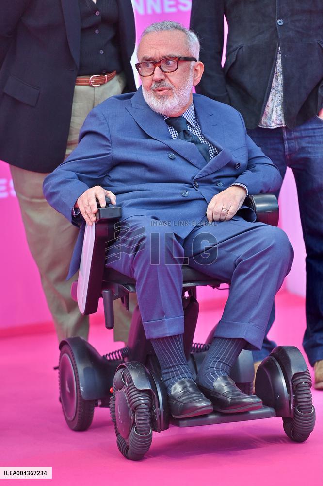 8th Canneseries - Pink Carpet