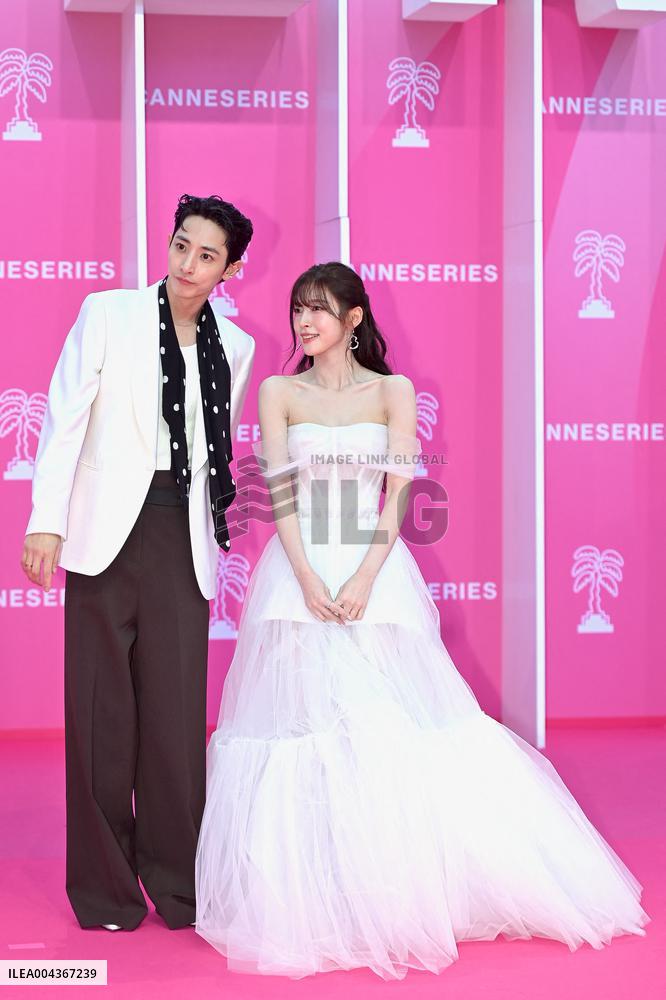 8th Canneseries - Pink Carpet