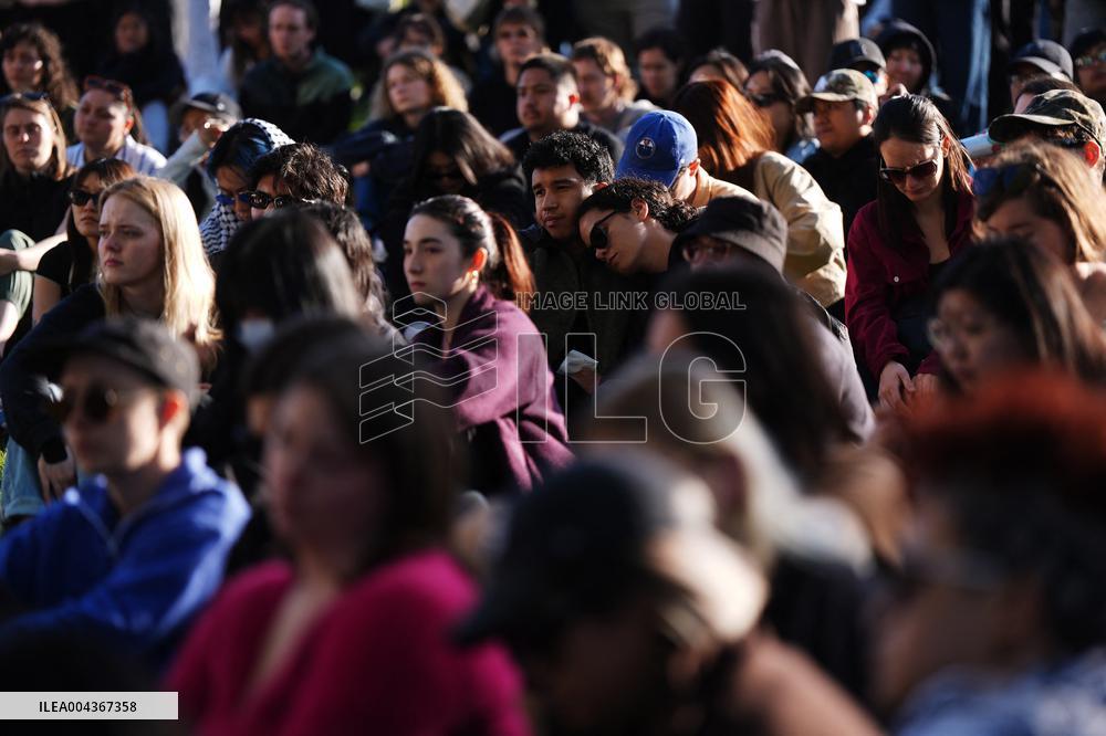 Tribute to Victims After Festival Attack - Vancouver