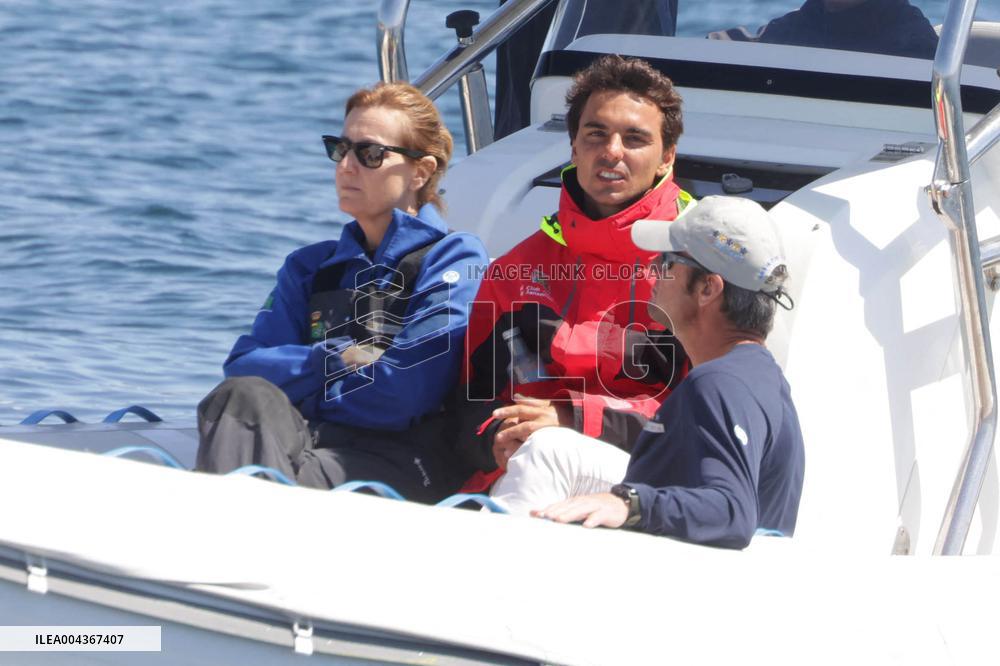 King Juan Carlos and Infanta Elena enjoy a new day of regattas
