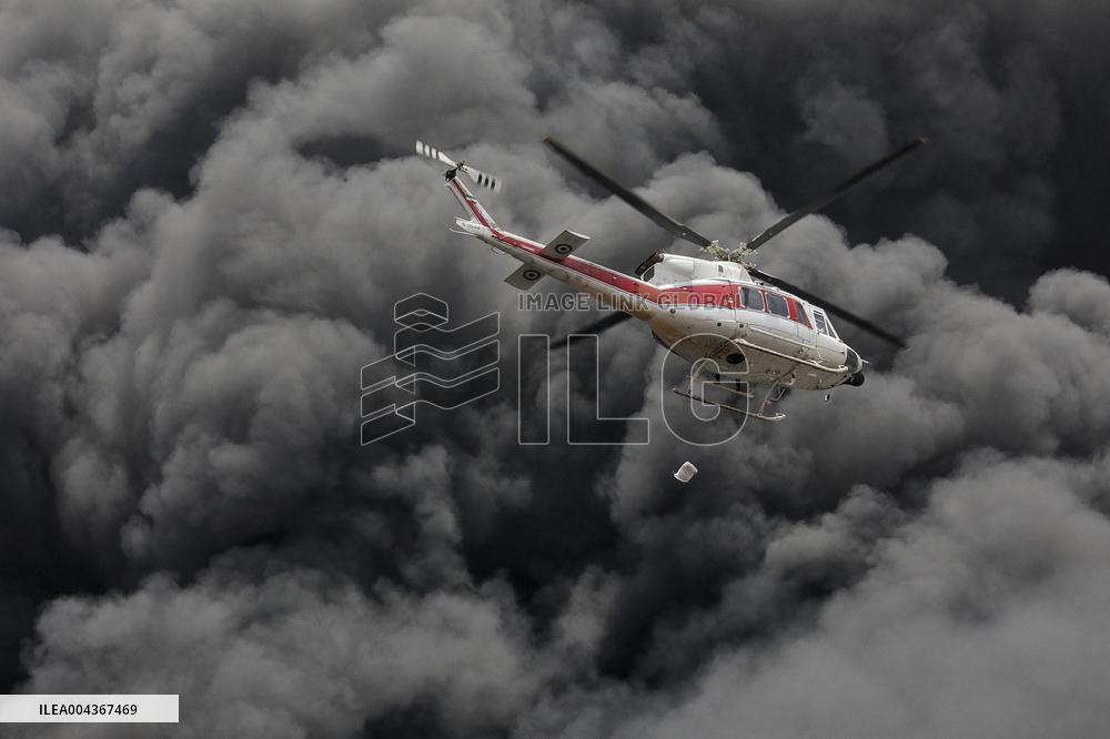 28 Killed and 800 Injured in Port Explosion - Iran