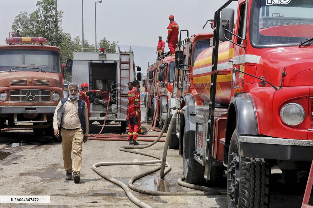 28 Killed and 800 Injured in Port Explosion - Iran