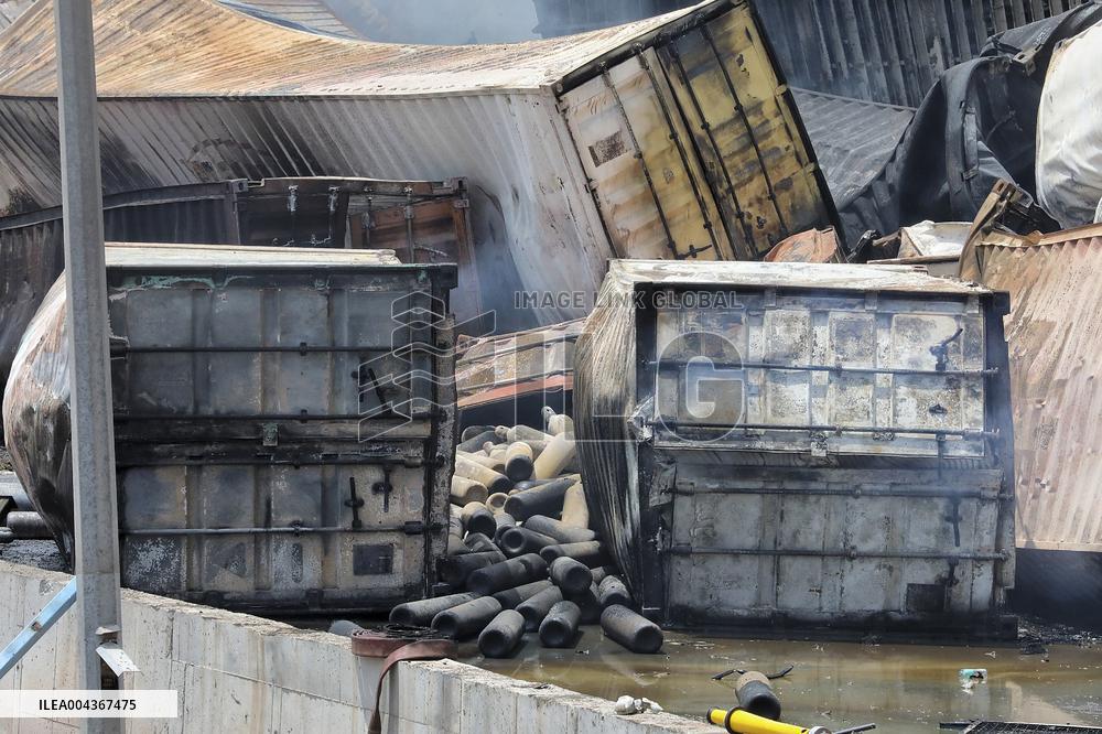 28 Killed and 800 Injured in Port Explosion - Iran