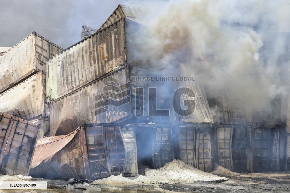 28 Killed and 800 Injured in Port Explosion - Iran