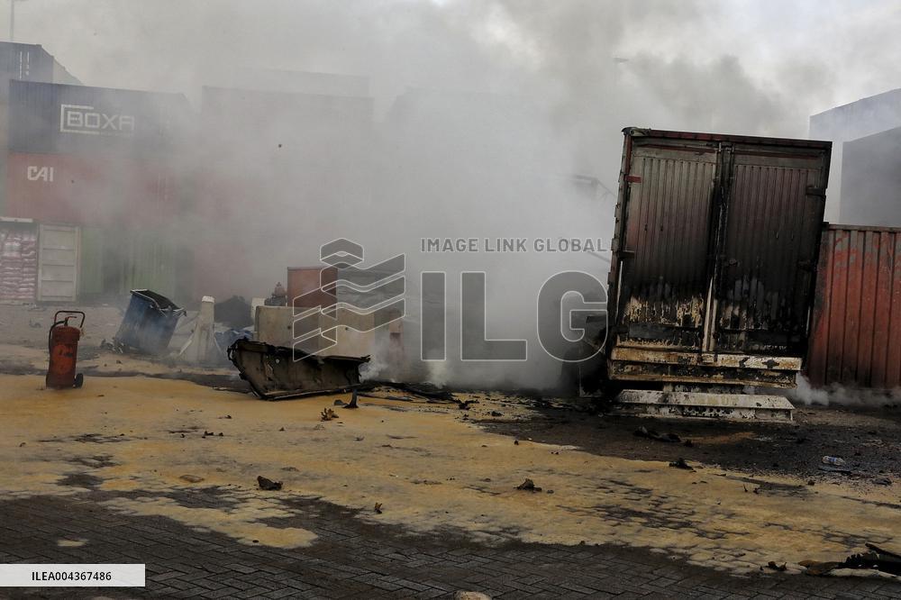 28 Killed and 800 Injured in Port Explosion - Iran