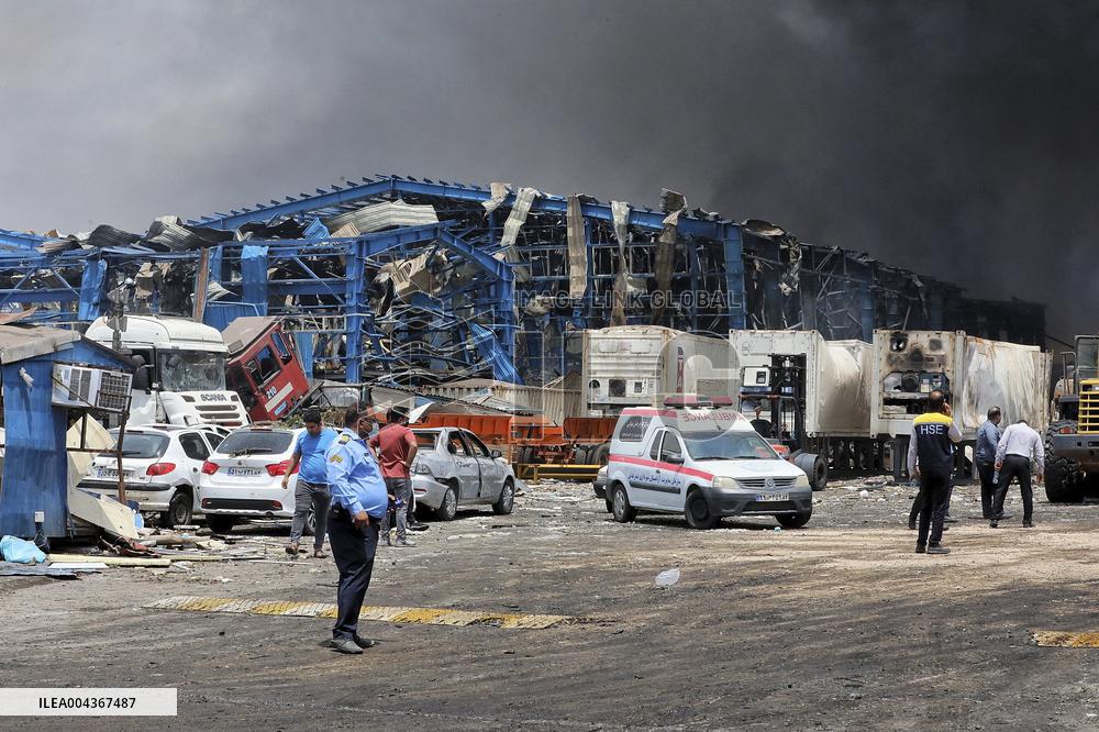 28 Killed and 800 Injured in Port Explosion - Iran