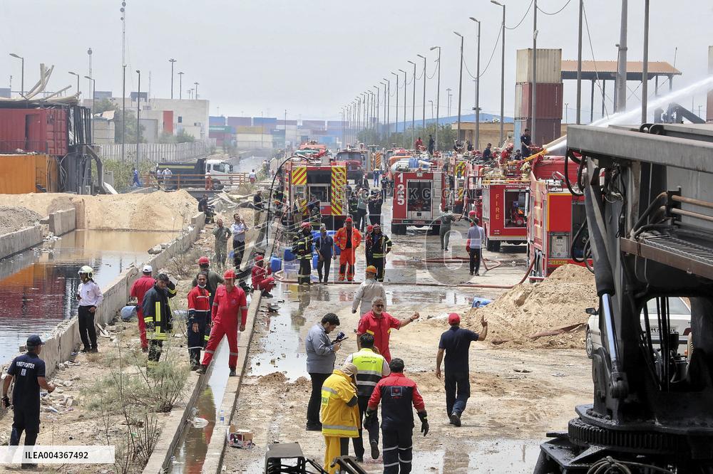 28 Killed and 800 Injured in Port Explosion - Iran