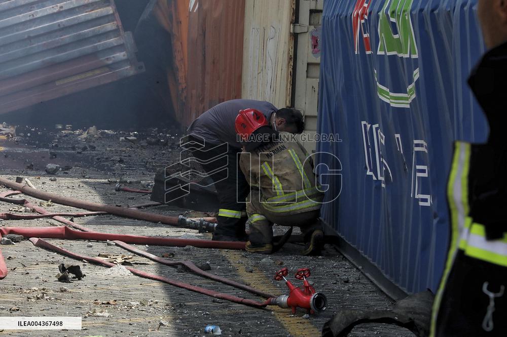 28 Killed and 800 Injured in Port Explosion - Iran