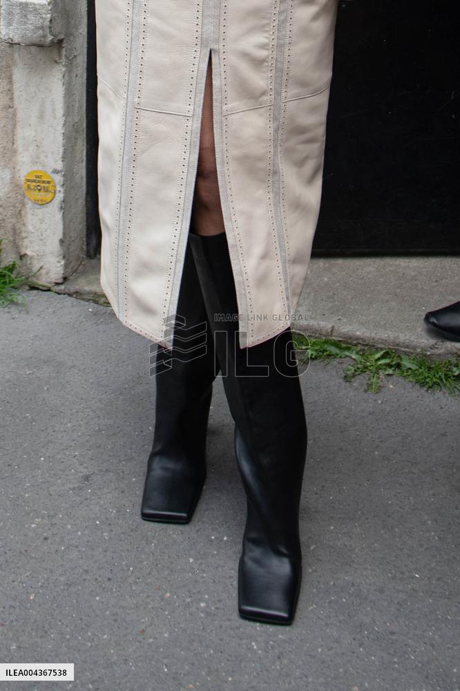 Miley Cyrus Leaves A Photo Shoot - Paris