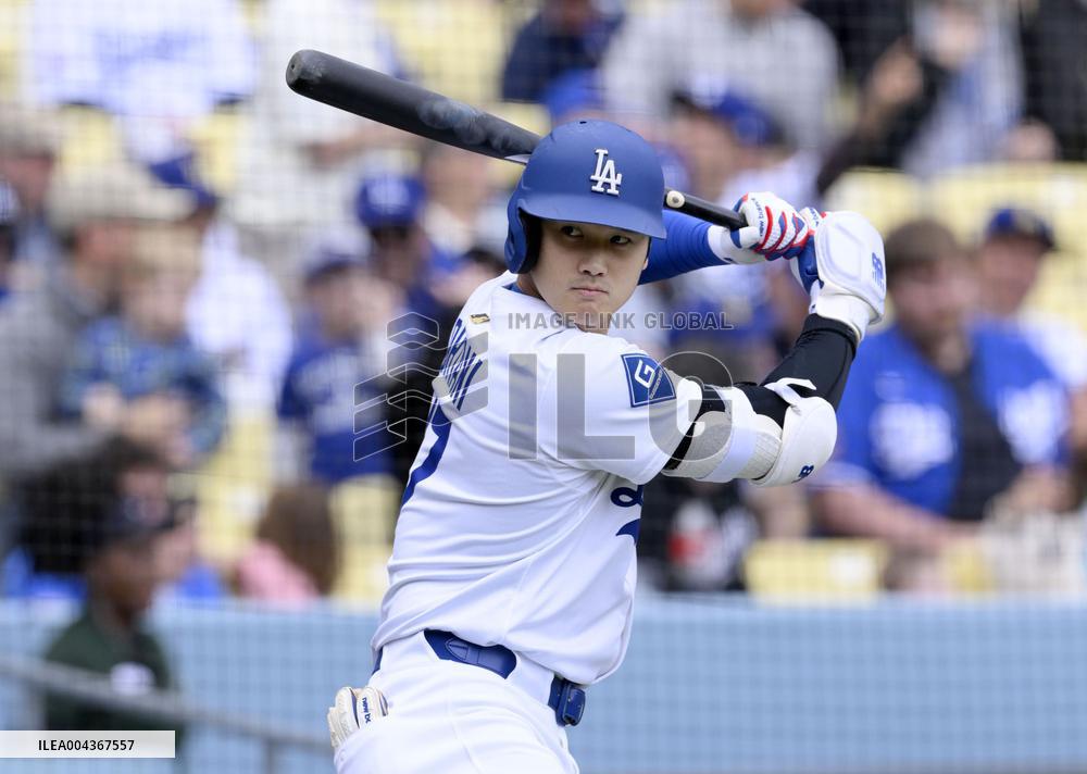 Baseball: Pirates vs. Dodgers