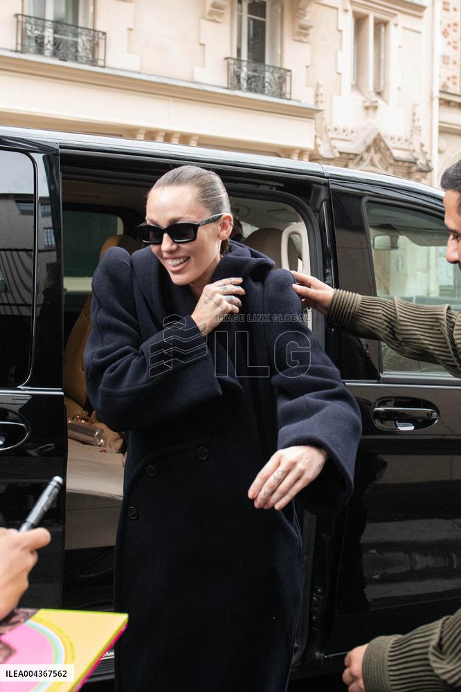Miley Cyrus Arrives For A Photo Shoot - Paris