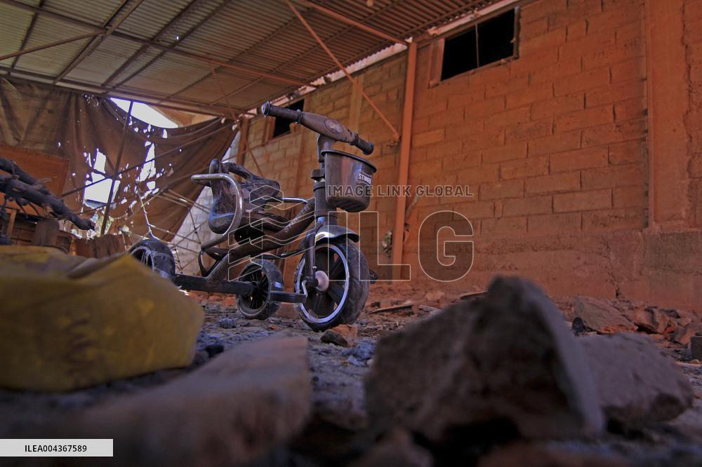 Kashmir Militant Homes Raided - India