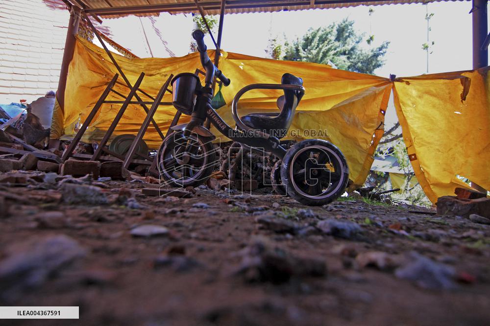 Kashmir Militant Homes Raided - India