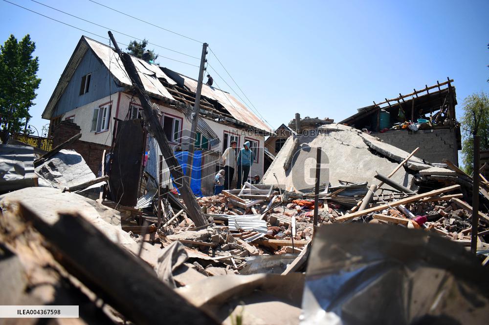 Kashmir Militant Homes Raided - India