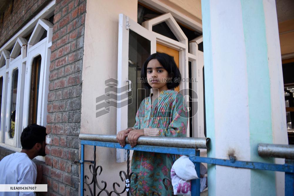 Kashmir Militant Homes Raided - India