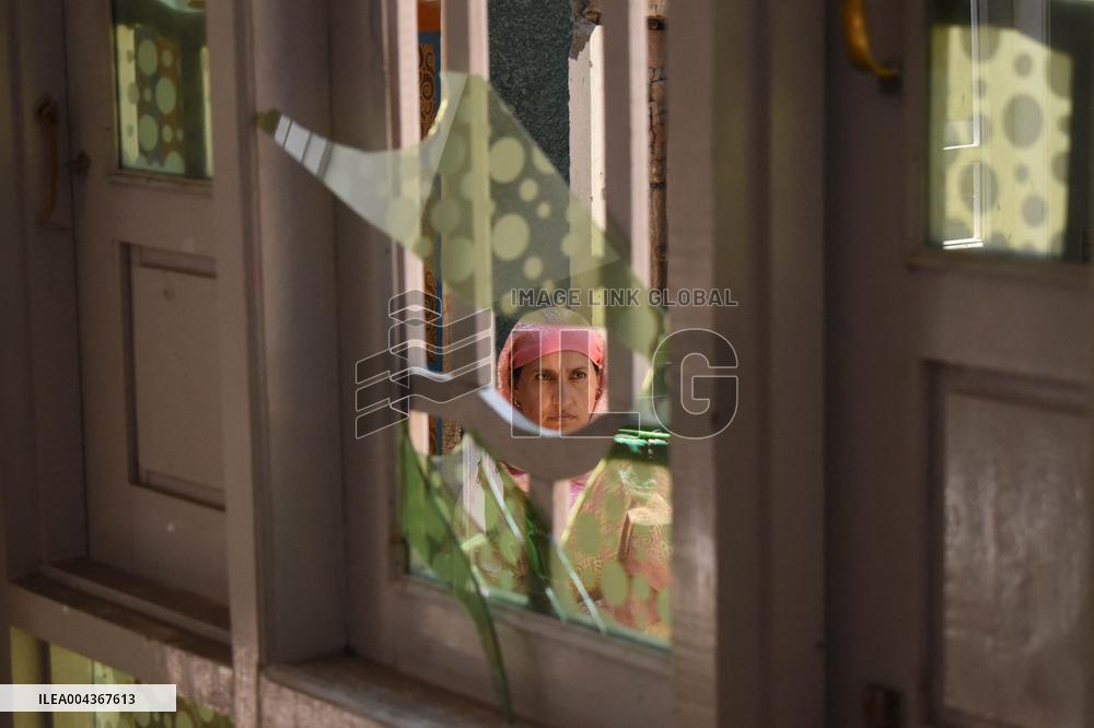 Kashmir Militant Homes Raided - India