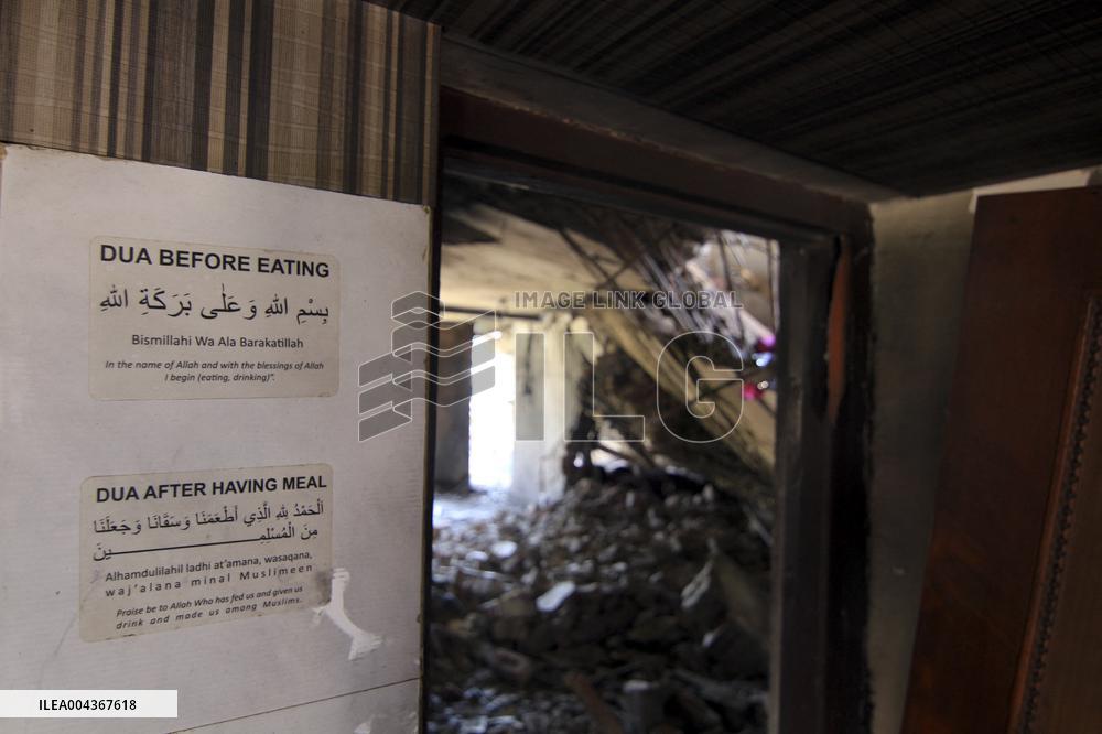 Kashmir Militant Homes Raided - India