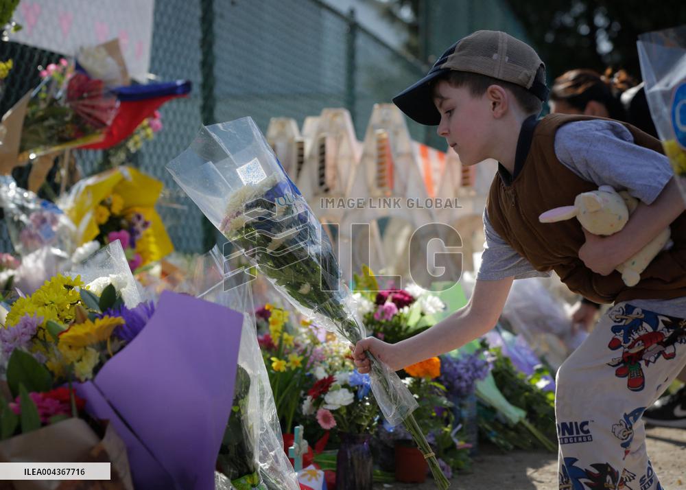 Vancouver Car Crash - Community in Mourning