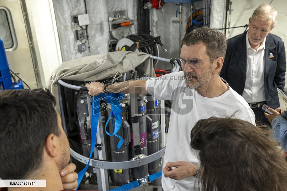 Tara Ceremonial ship launching for Arctic Exploration - France