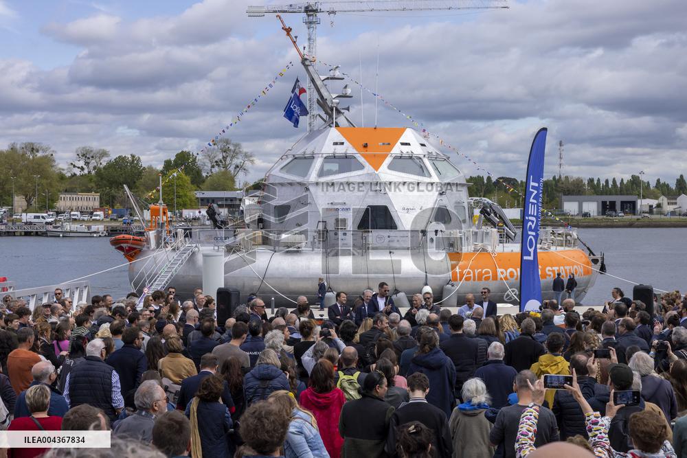 Tara Ceremonial ship launching for Arctic Exploration - France