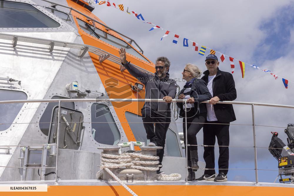 Tara Ceremonial ship launching for Arctic Exploration - France