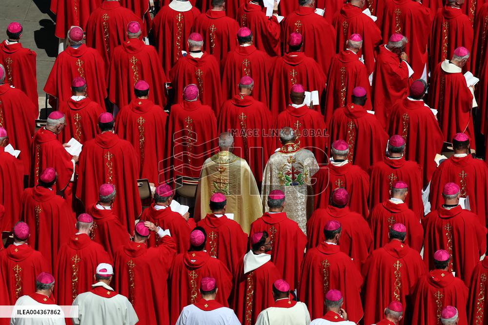 Cardinal Red Stands Out in the Square During Pope Francis Funeral - Vatican