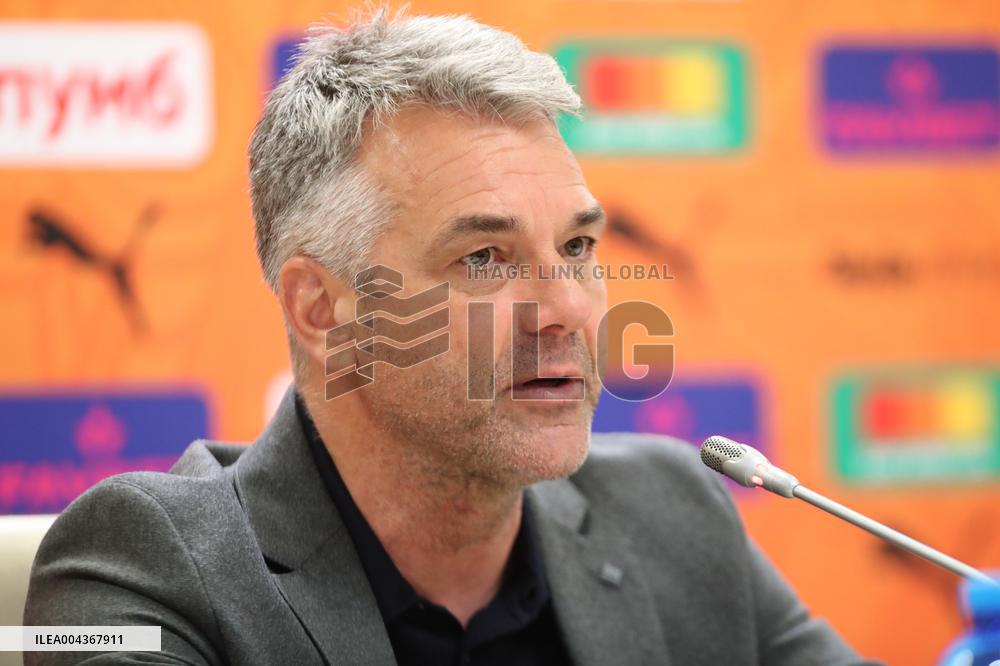 Post-match news conference of Dynamos and Shaktars coaches in Lviv