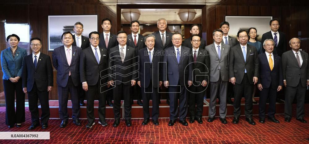 Delegation of Japanese lawmakers visits Beijing