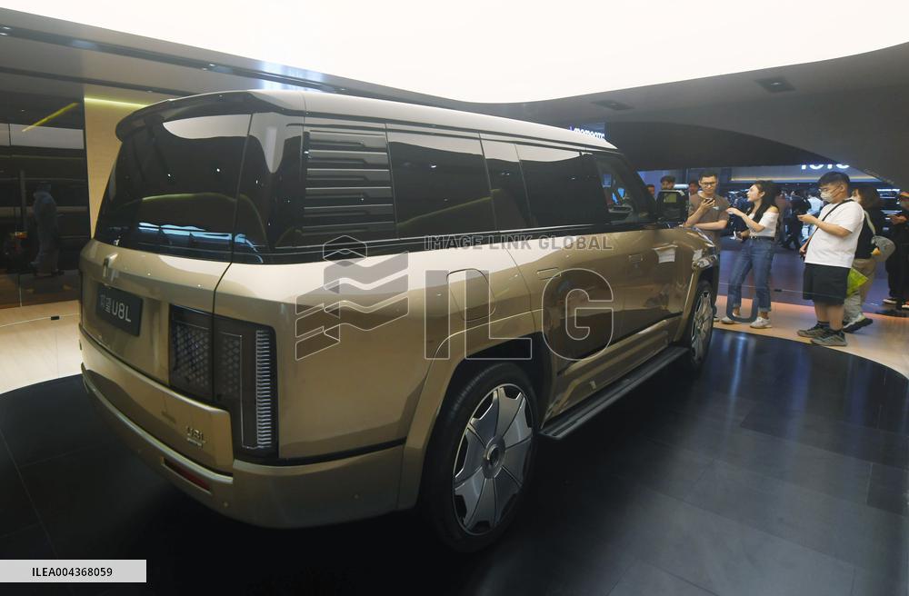 BYD Yuangwang U8L Model