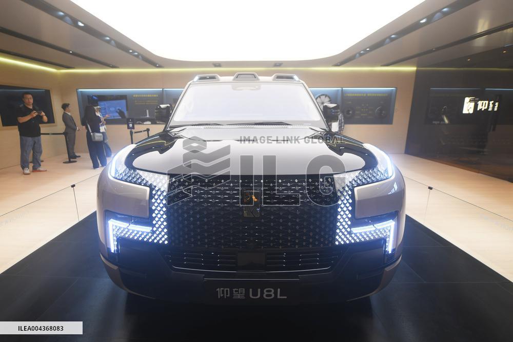 BYD Yuangwang U8L Model