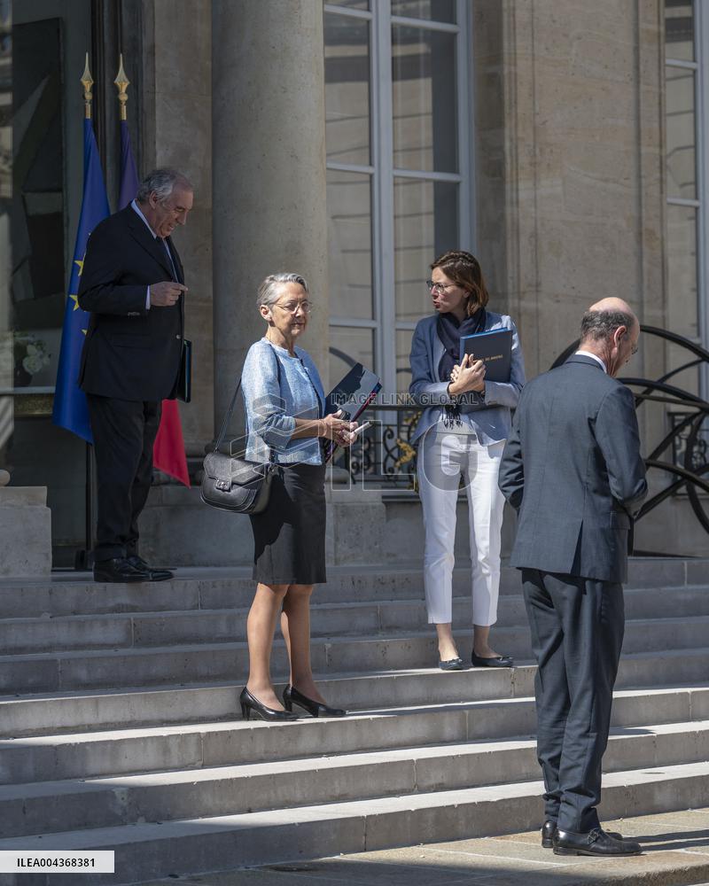 Weekly Cabinet Meeting - Paris